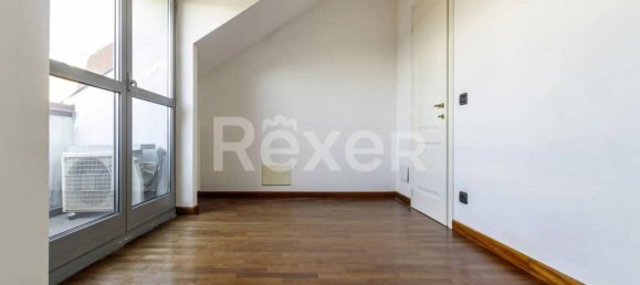 3-salle Appartement à Chieri, Italy No. 43503 13