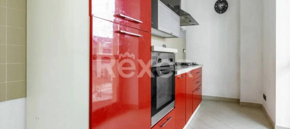 3-salle Appartement à Chieri, Italy No. 43503 8