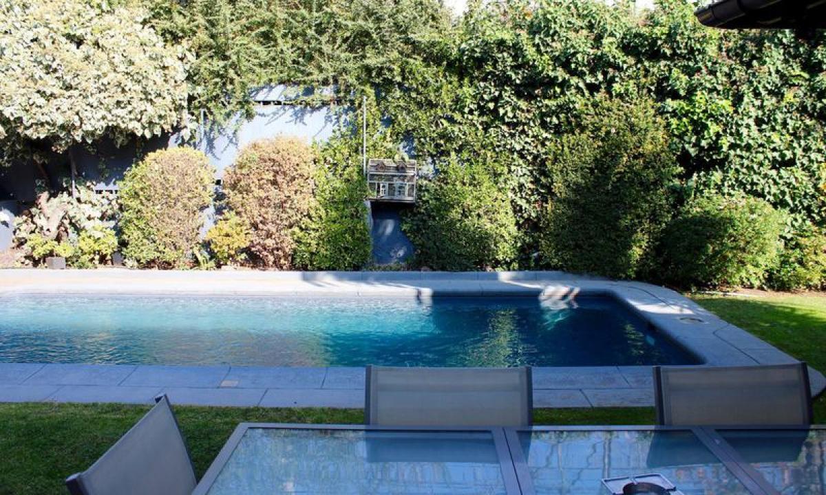 3 bedrooms House in Santiago, Chile No. 1900