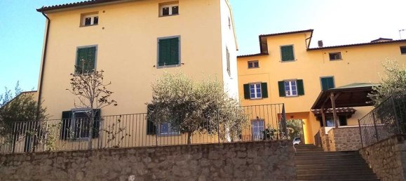 4 rooms Apartment in Cortona, Italy No. 45272 2