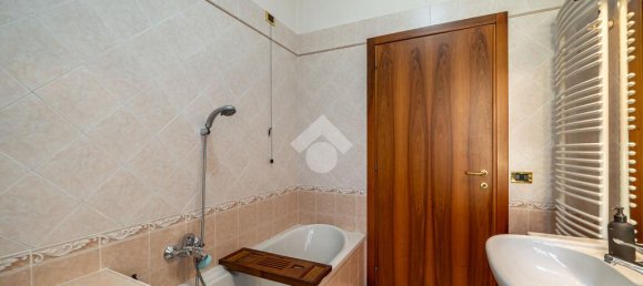 5 bedrooms Villa in Verona, Italy No. 361662 25