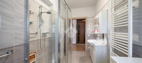 5 bedrooms Villa in Verona, Italy No. 361662 7