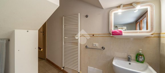 5 bedrooms Villa in Verona, Italy No. 361662 10