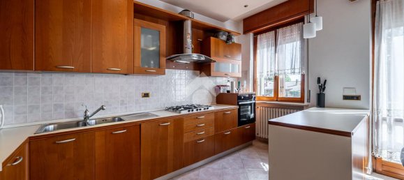 5 bedrooms Villa in Verona, Italy No. 361662 21