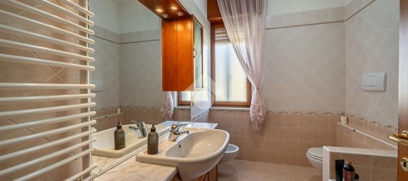 5 bedrooms Villa in Verona, Italy No. 361662 24