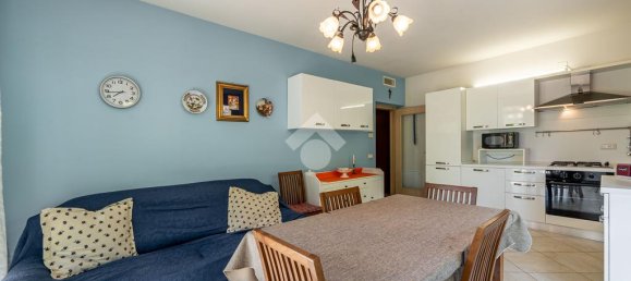 5 bedrooms Villa in Verona, Italy No. 361662 2