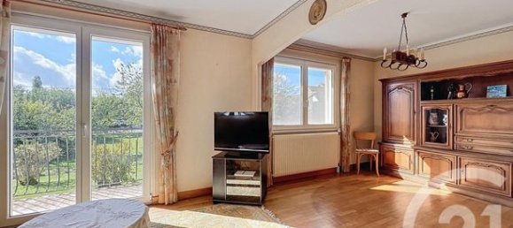 5 bedrooms House in Montbeliard, France No. 353723 10