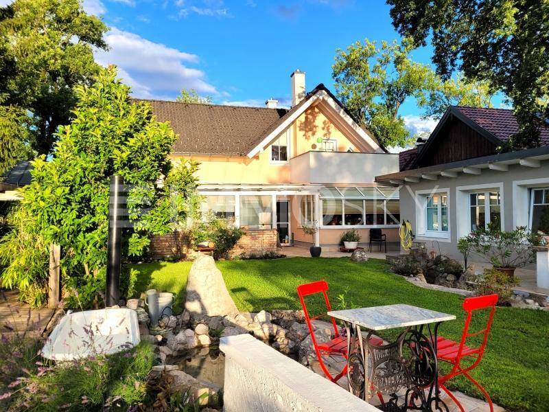 5 rooms House in Salzburg, Austria No. 230985