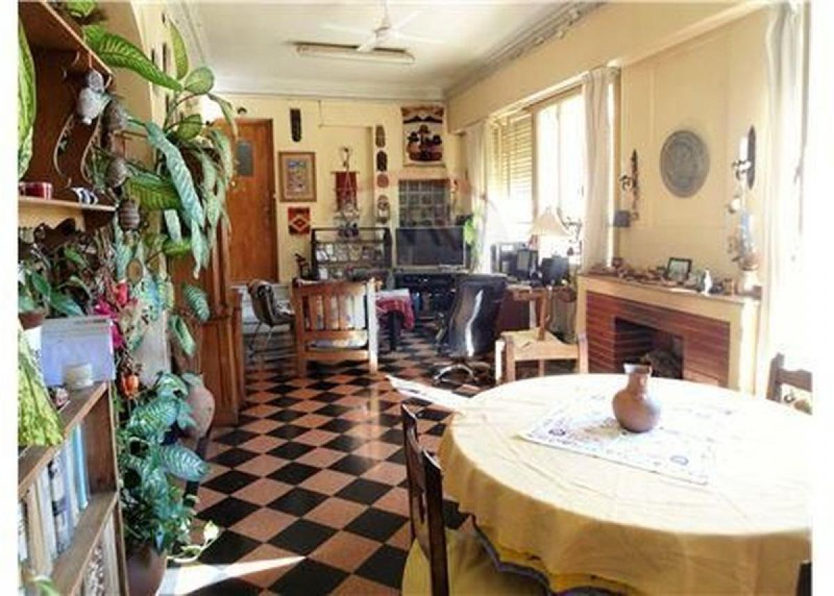 5 bedrooms Apartment in Buenos Aires, Argentina No. 73639