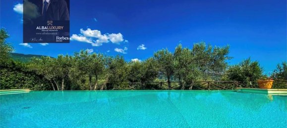5 bedrooms Villa in Cortona, Italy No. 528 7