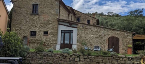 5 bedrooms Villa in Cortona, Italy No. 528 10