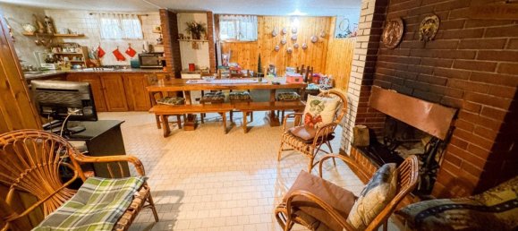 Дом с 6 комнатами в Сан Джованни Вальдарно, Италия № 47032 7