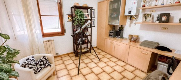 Дом с 6 комнатами в Сан Джованни Вальдарно, Италия № 47032 2