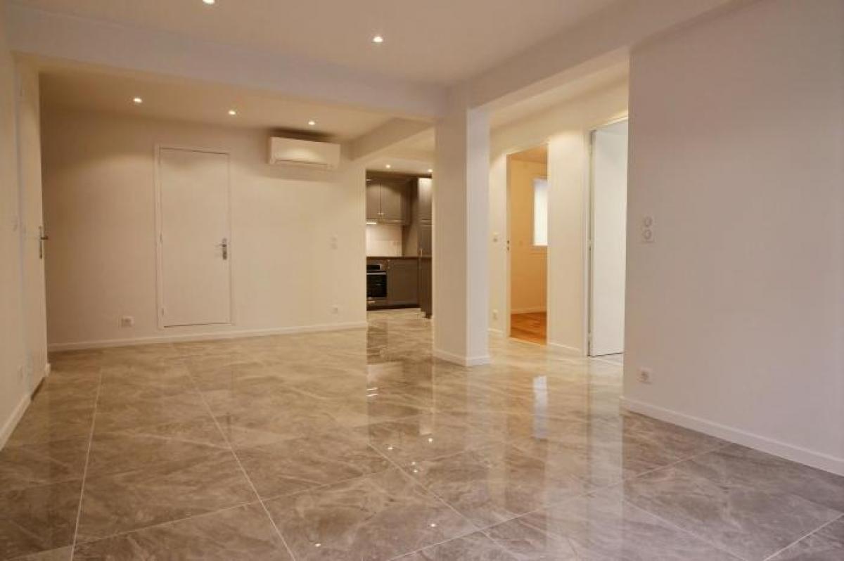 2 bedrooms Apartment in Antibes, France No. 2694