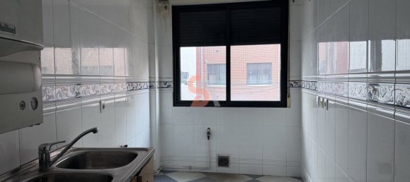 2 bedrooms Apartment in Valladolid, Spain No. 191045 2