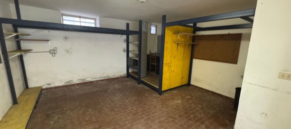 Garage à Rapallo, Italy 44m² No. 284268 2