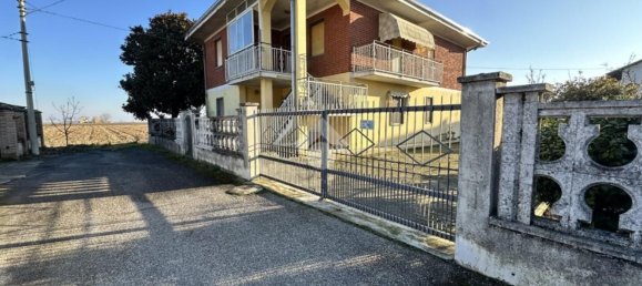 8-salle Villa à Bianzè, Italy No. 77367 13