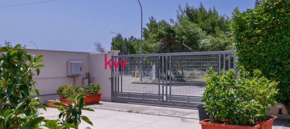 Propiedad comercial en Mesagne, Italy 738 m² No. 299477 4