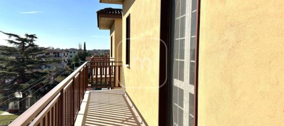 3 bedrooms Apartment in Rome, Italy No. 46723 25