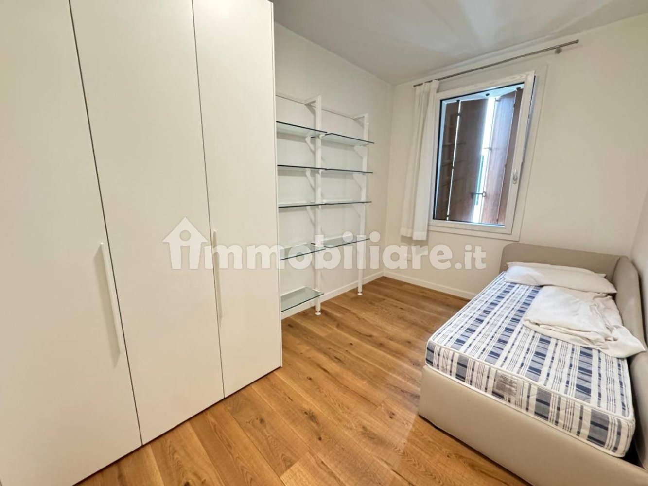 2 bedrooms Apartment in Treviso, Italy No. 375955