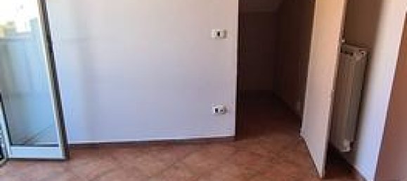 7 rooms Apartment in Giugliano in Campania, Italy No. 307655 8