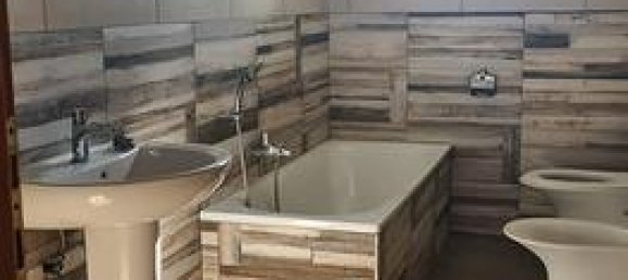 7 rooms Apartment in Giugliano in Campania, Italy No. 307655 4