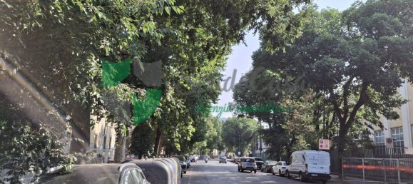 2 bedrooms Apartment in Florence, Italy No. 181806 4