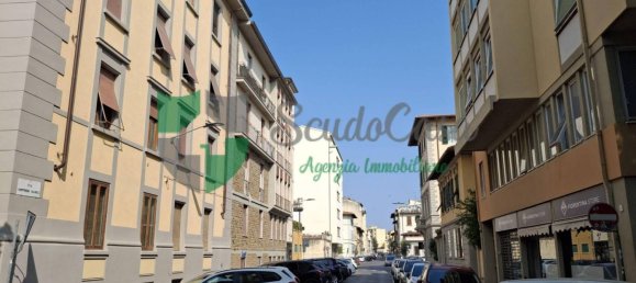 2 bedrooms Apartment in Florence, Italy No. 181806 6