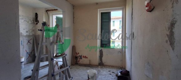 2 bedrooms Apartment in Florence, Italy No. 181806 12