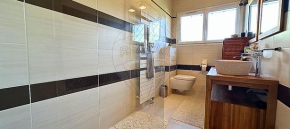 4 bedrooms House in Senlis, France No. 310320 10