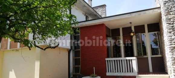 2 bedrooms Villa in Adria, Italy No. 84179 3