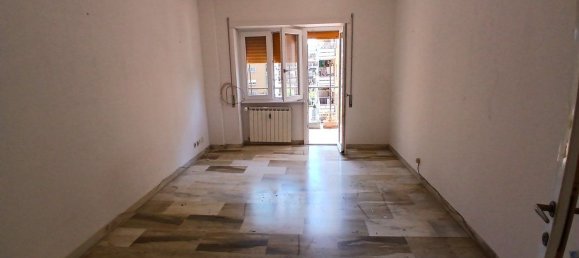 3 rooms Apartment in Rome, Italy No. 278815 3