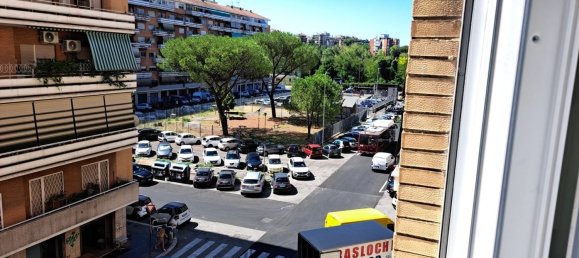 3 rooms Apartment in Rome, Italy No. 278815 6