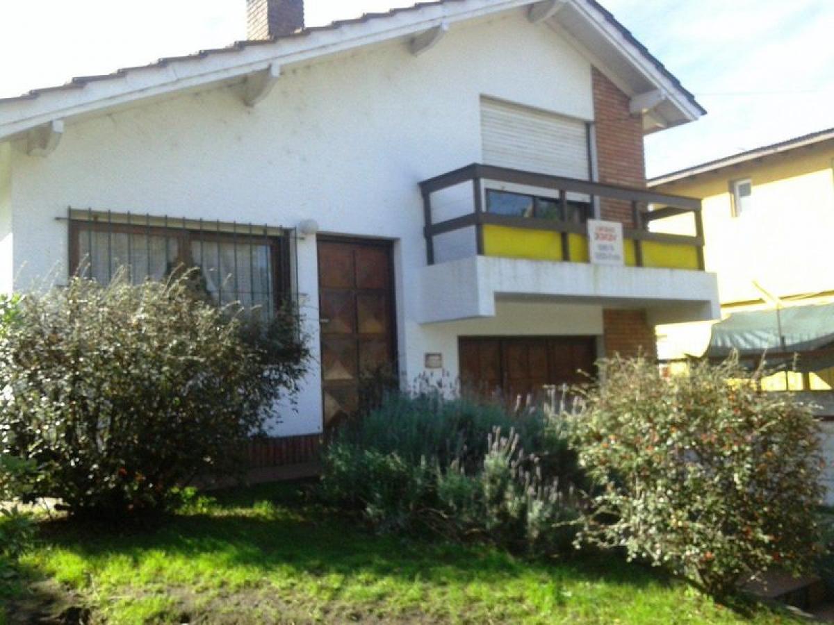 2 bedrooms House in Mar del Plata, Argentina No. 87699