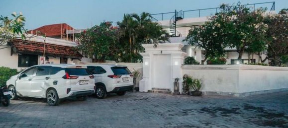 Отель, гостиница с 22 спальнями в Benoa, Индонезия № 4573 3