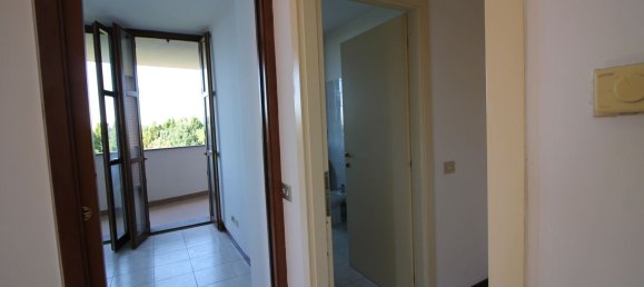 Apartamento de 2 habitaciónes en Cardano al Campo, Italy No. 334182 14