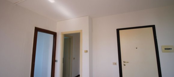 Apartamento de 2 habitaciónes en Cardano al Campo, Italy No. 334182 12