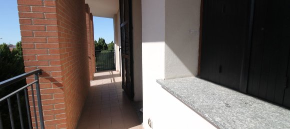 Apartamento de 2 habitaciónes en Cardano al Campo, Italy No. 334182 16