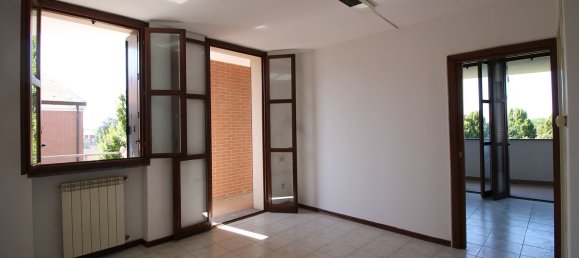 Apartamento de 2 habitaciónes en Cardano al Campo, Italy No. 334182 8