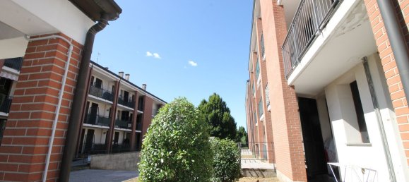 Apartamento de 2 habitaciónes en Cardano al Campo, Italy No. 334182 6