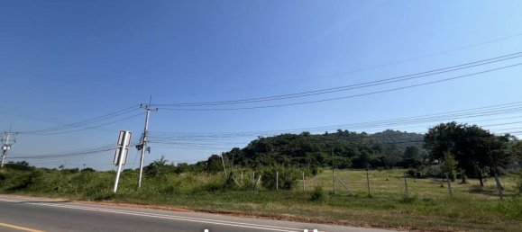  Land in Pran Buri, Thailand No. 26157 5