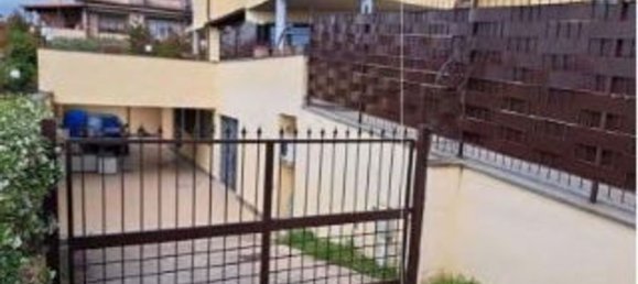 4 rooms Apartment in Lariano, Italy No. 190520 3