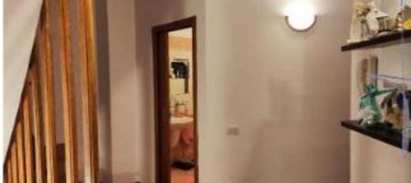 4 rooms Apartment in Lariano, Italy No. 190520 4