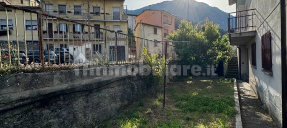 3 Schlafzimmer Villa in Gualdo Tadino, Italy, Nr. 63960 11