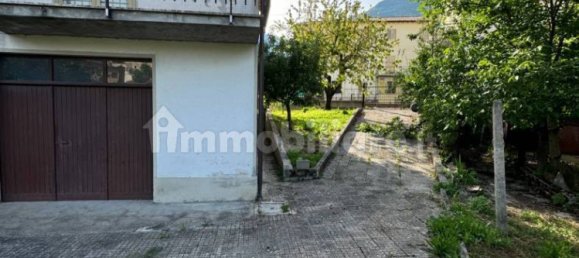 3 Schlafzimmer Villa in Gualdo Tadino, Italy, Nr. 63960 10