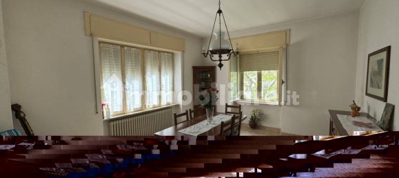 3 Schlafzimmer Villa in Gualdo Tadino, Italy, Nr. 63960 16