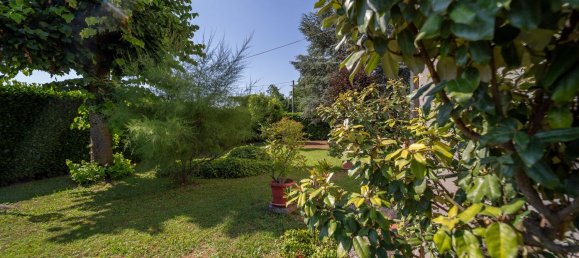 Villa de 4 habitaciónes en Parma, Italy No. 22316 2