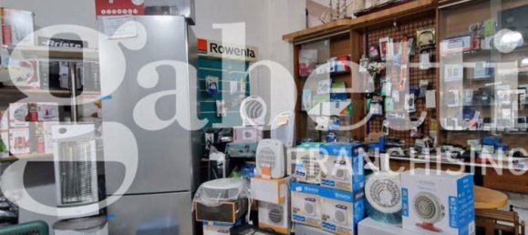 101m² Commercial property in Mesagne, Italy No. 341895 6