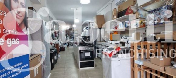 101m² Commercial property in Mesagne, Italy No. 341895 4