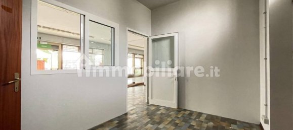2 rooms Commercial property in Udine, Italy No. 302230 5